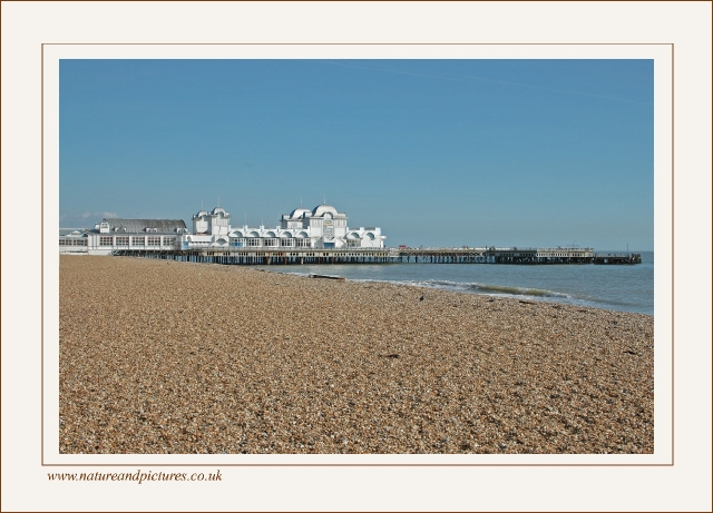 portsmouth, harbour docks, sou-09.JPG - SOUTH PARADE PIER - SOUTHSEA